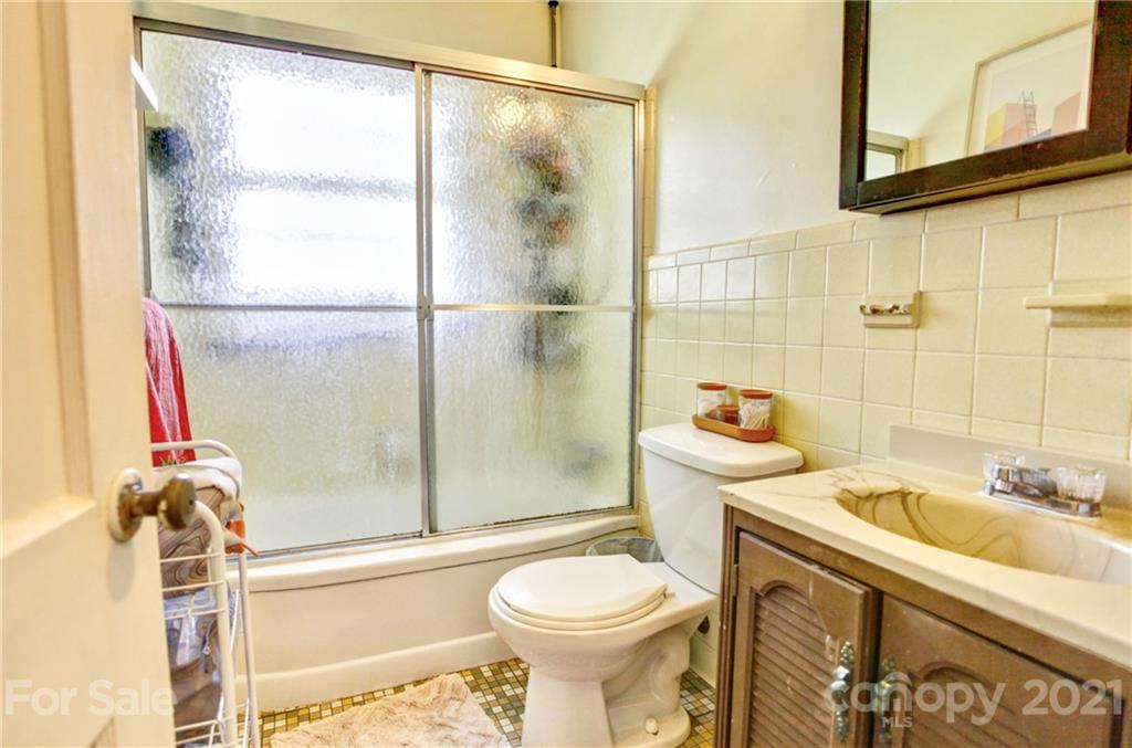 437 Greystone Road Charlotte, NC 28209 - Photo 10 of 15 Gallery Image 10