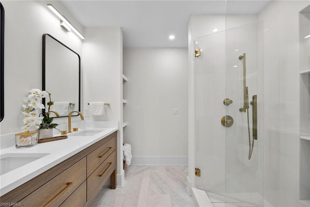 392 7th Avenue South, Unit 4 Naples, FL 34102 - Photo 17 of 29