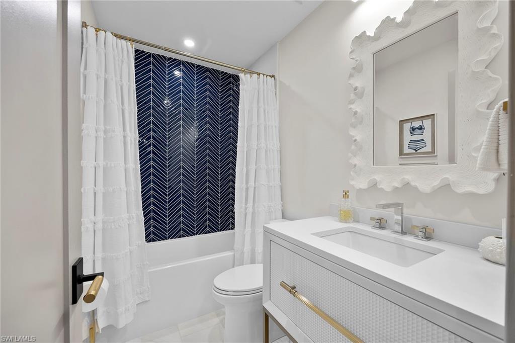 392 7th Avenue South, Unit 4 Naples, FL 34102 - Photo 22 of 29