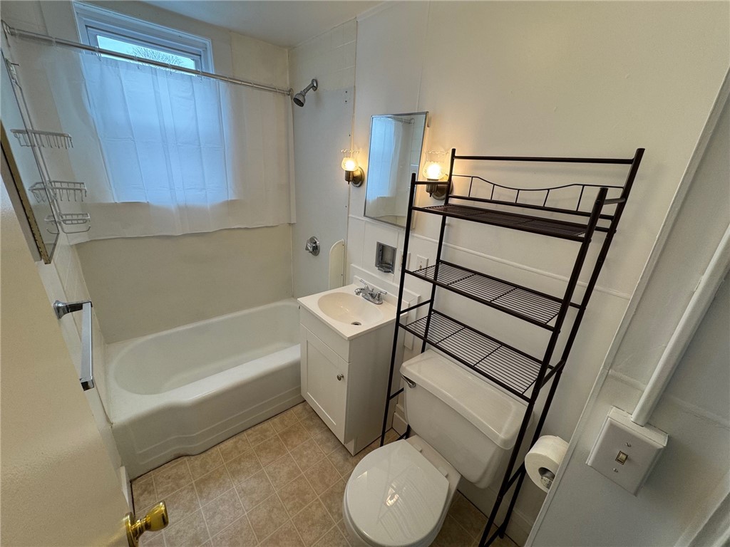 115 Sweet Avenue Woonsocket, RI 02895 - Photo 2 of 7