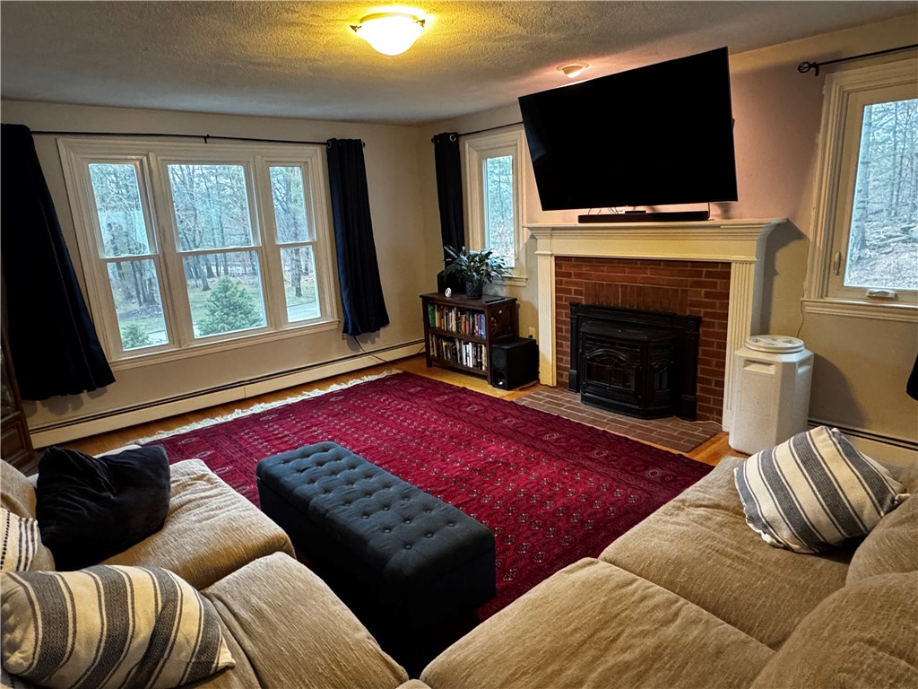 2 Cedar Forest Road North Smithfield, RI 02896 - Photo 5 of 41