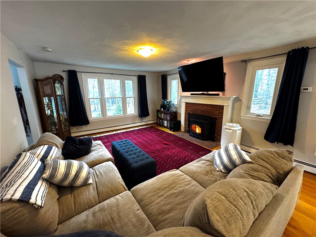 2 Cedar Forest Road North Smithfield, RI 02896 - Photo 7 of 41