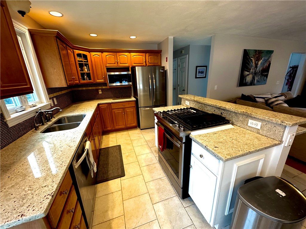 2 Cedar Forest Road North Smithfield, RI 02896 - Photo 9 of 41