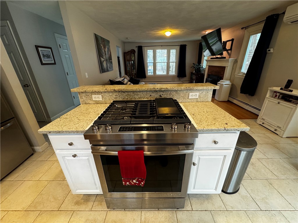 2 Cedar Forest Road North Smithfield, RI 02896 - Photo 10 of 41