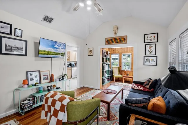 $425,000 | 1038 North Hampton Avenue, Orlando, FL 32803