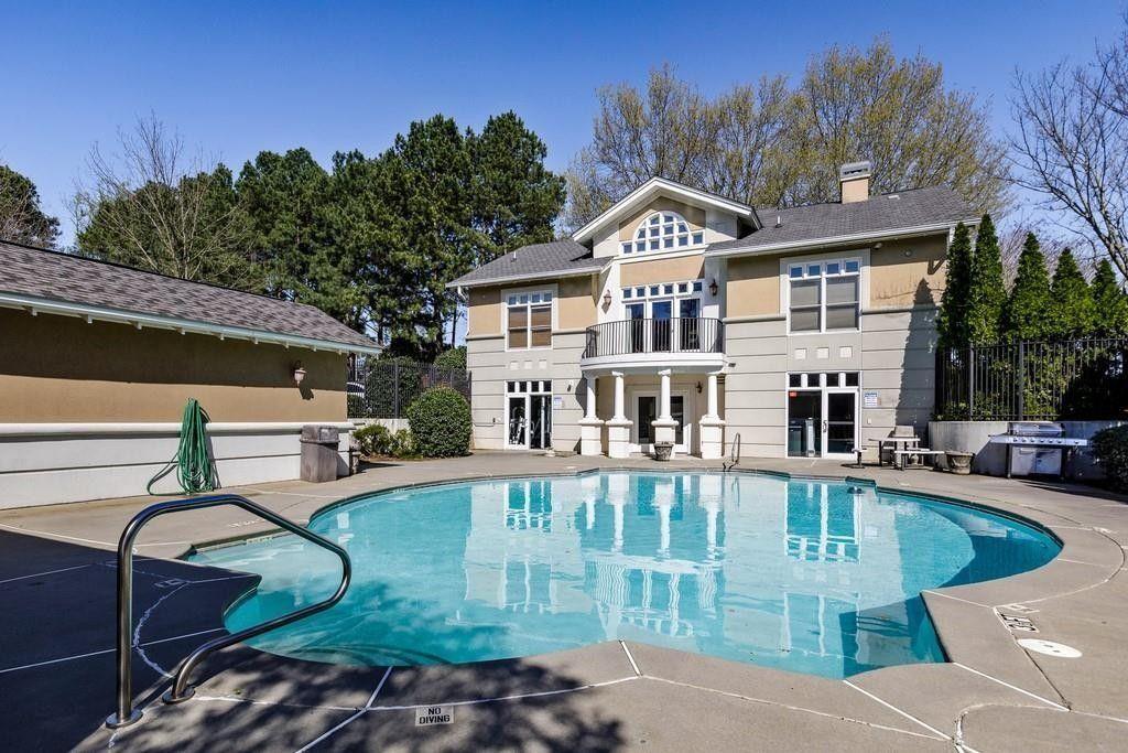 2700 Pine Tree Road Northeast, Unit 1115 Atlanta, GA 30324 - Photo 1 of 29 Gallery Image 1