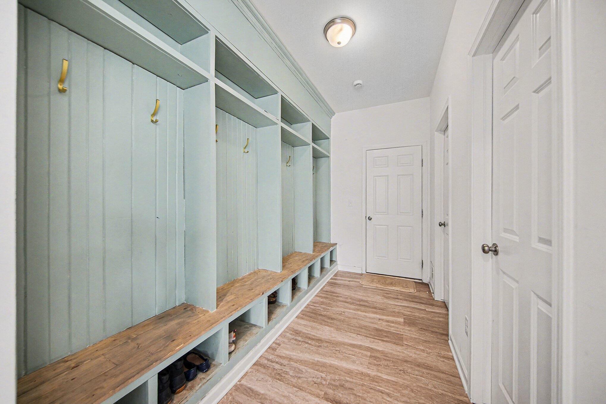 2946 Prairie View Road Ann Arbor, MI 48108 - Photo 16 of 48 019_file_6595