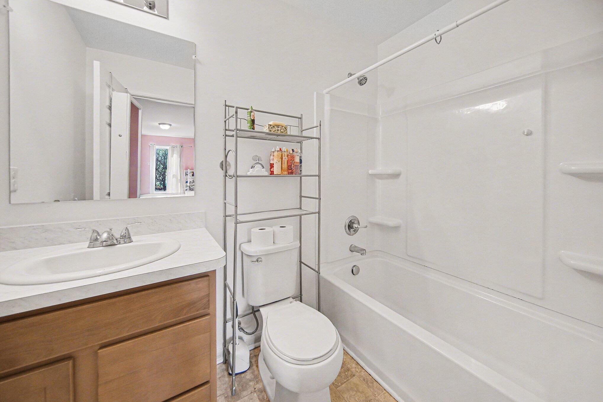2946 Prairie View Road Ann Arbor, MI 48108 - Photo 35 of 48 038_file_4088