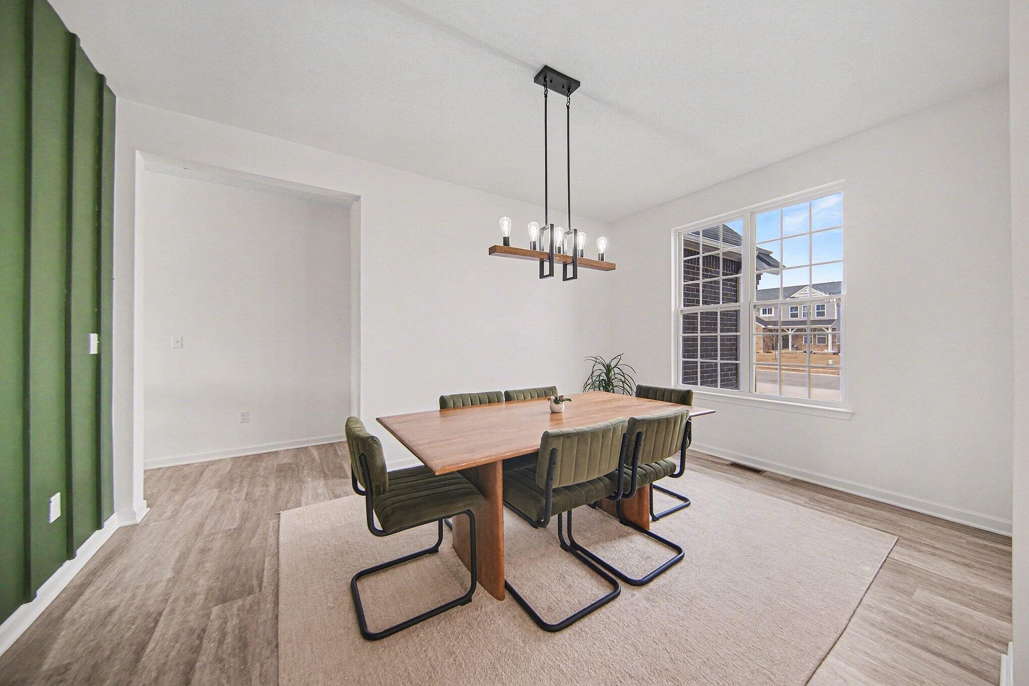 2946 Prairie View Road Ann Arbor, MI 48108 - Photo 5 of 48 007_file_1597
