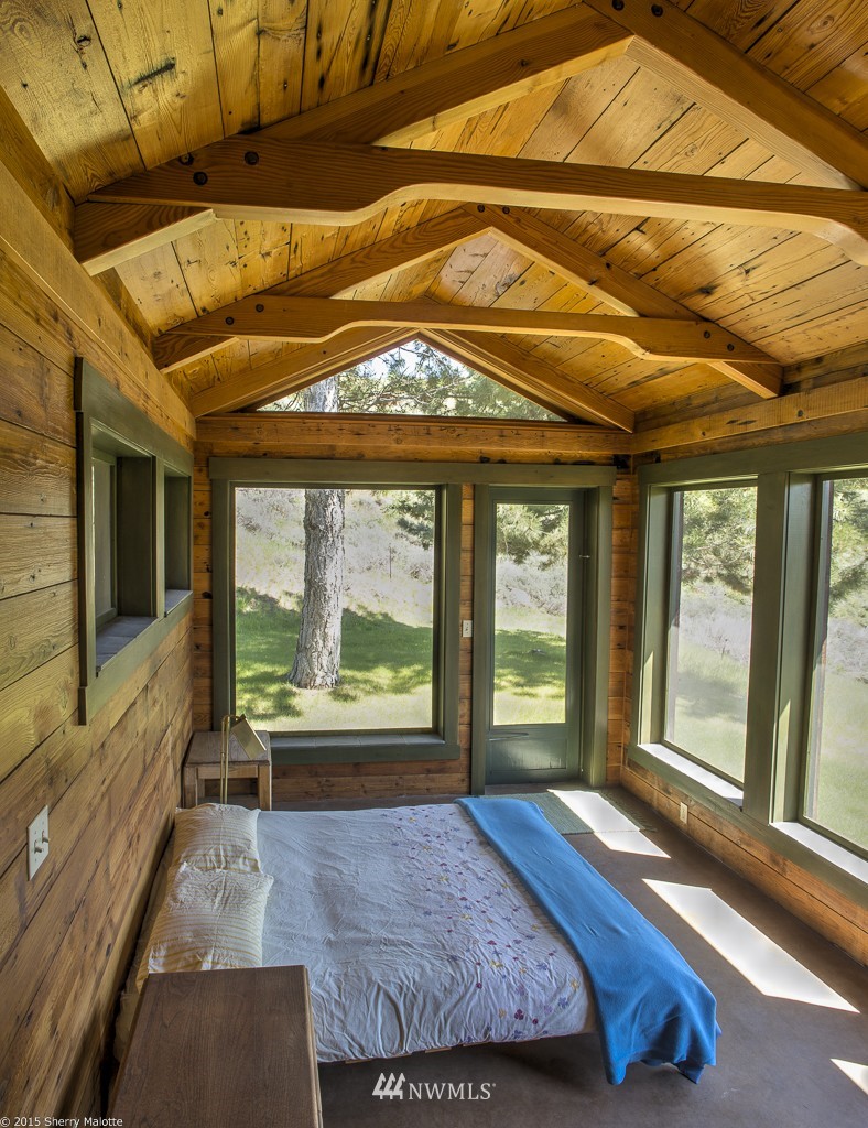 348 Rendezvous Road Winthrop, WA 98862 - Photo 16 of 25 Gallery Image 16