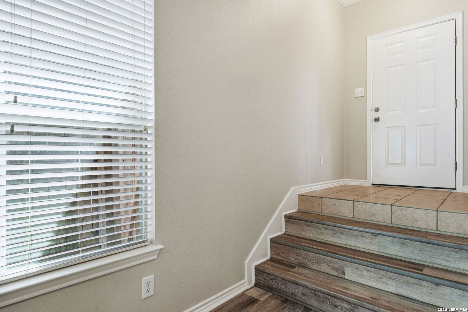 7130 Tourant Road San Antonio, TX 78240 - Photo 4 of 21