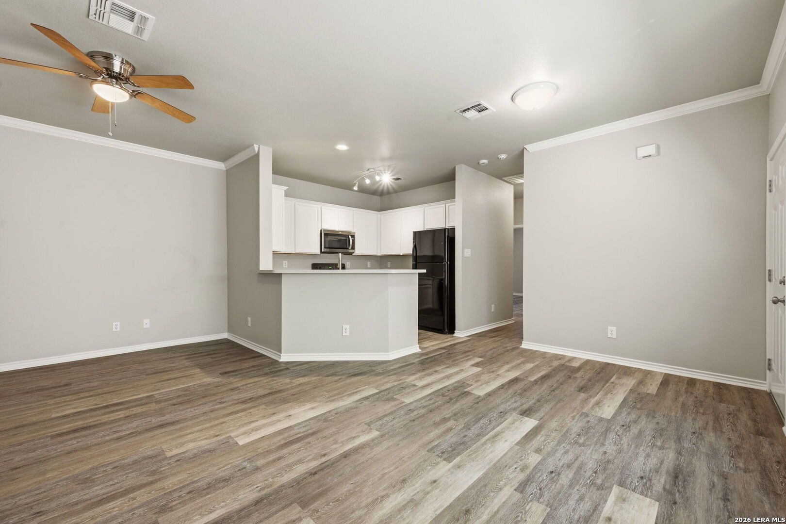 7130 Tourant Road San Antonio, TX 78240 - Photo 7 of 21