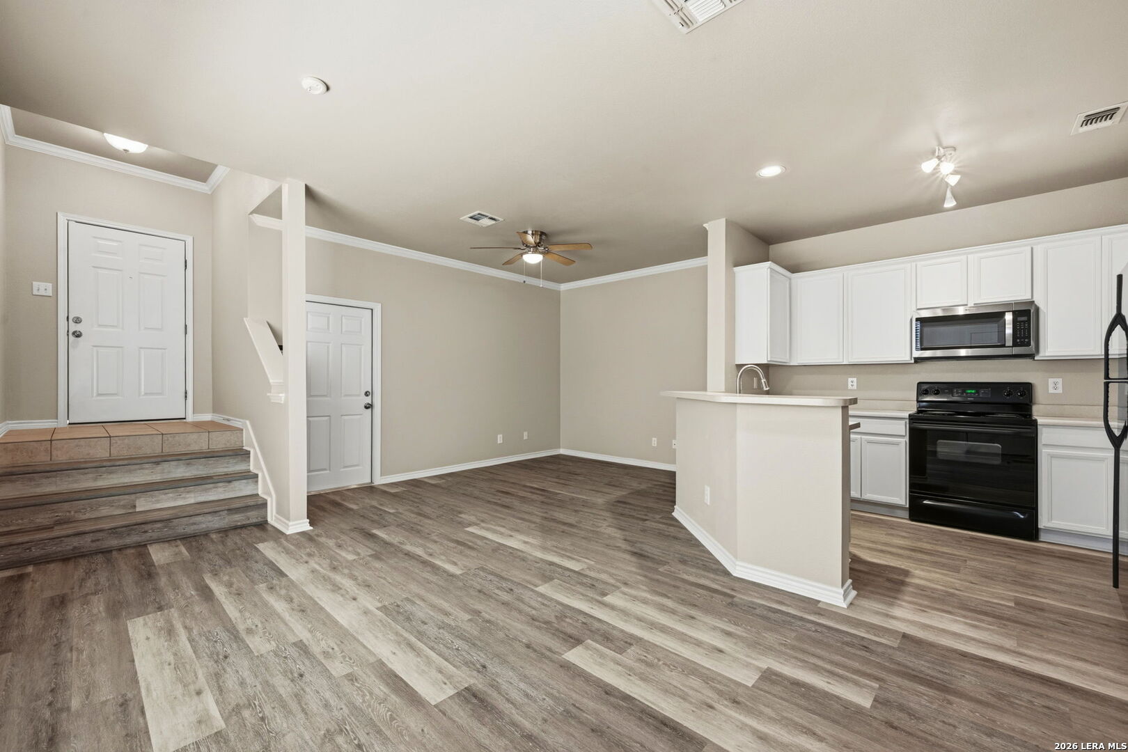 7130 Tourant Road San Antonio, TX 78240 - Photo 8 of 21