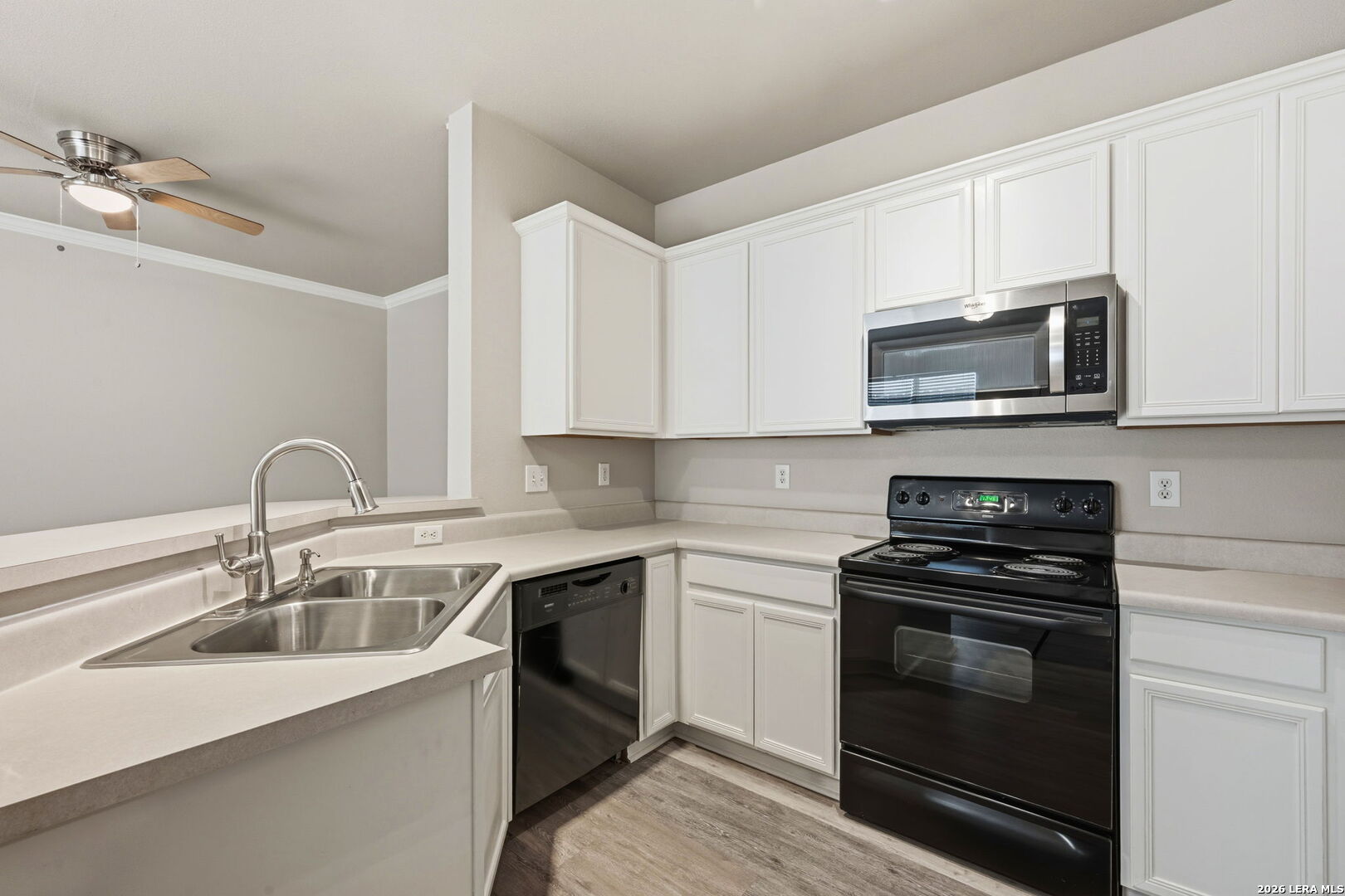 7130 Tourant Road San Antonio, TX 78240 - Photo 9 of 21