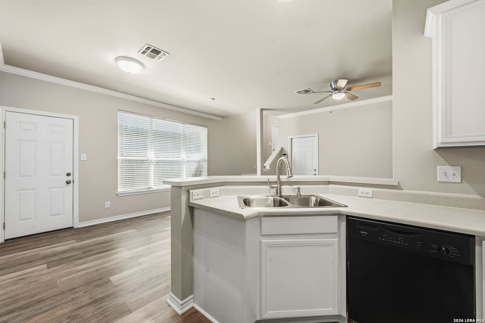 7130 Tourant Road San Antonio, TX 78240 - Photo 10 of 21