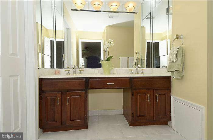 16801 Excaliber Way Sandy Spring, MD 20860 - Photo 15 of 27 Bath (Master)