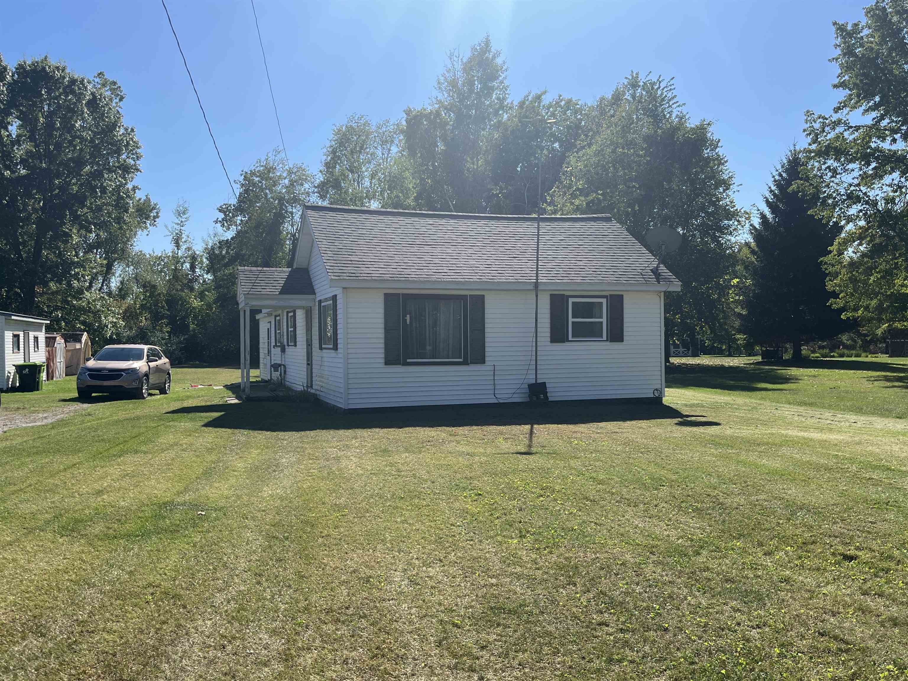 2096 East Coggins Road Pinconning, MI 48650 - Photo 1 of 18 1939170-cd086388-586a-45b0-9402-6b08f62aee61.JPG