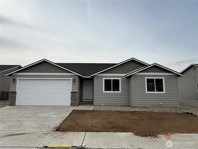 $504,900 | 70 Salmon Drive, Wenatchee, WA 98801