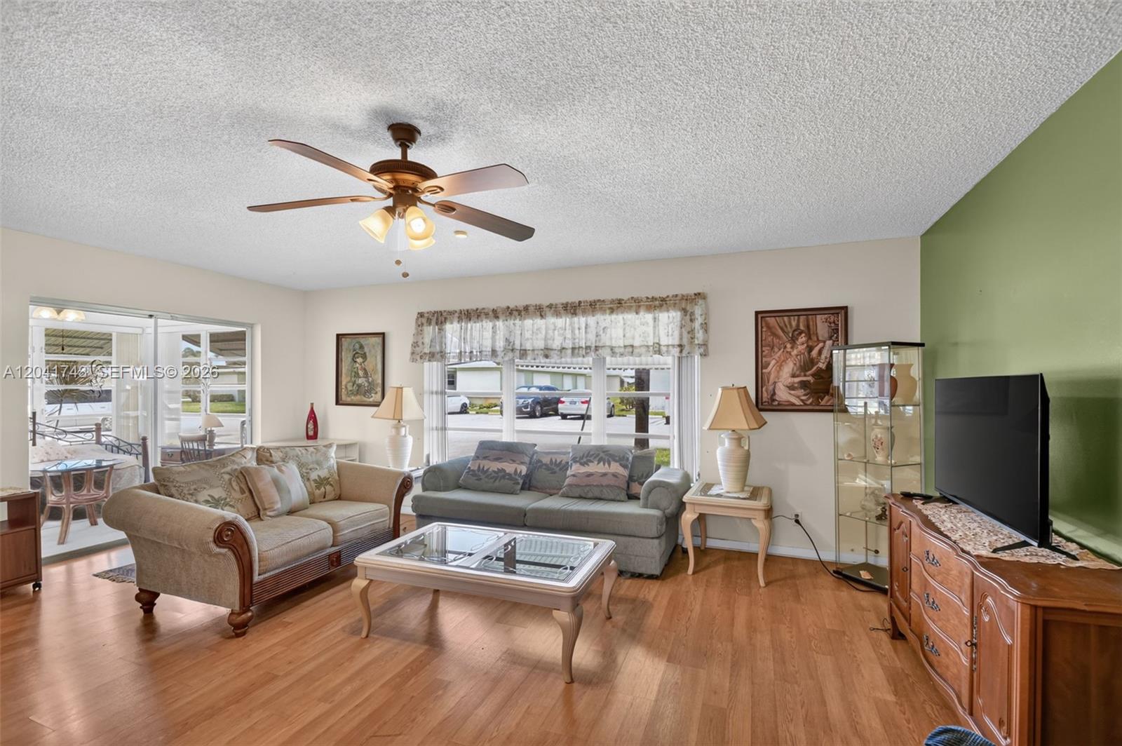 3241 Ridge Hill Road Boynton Beach, FL 33435 - Photo 9 of 46