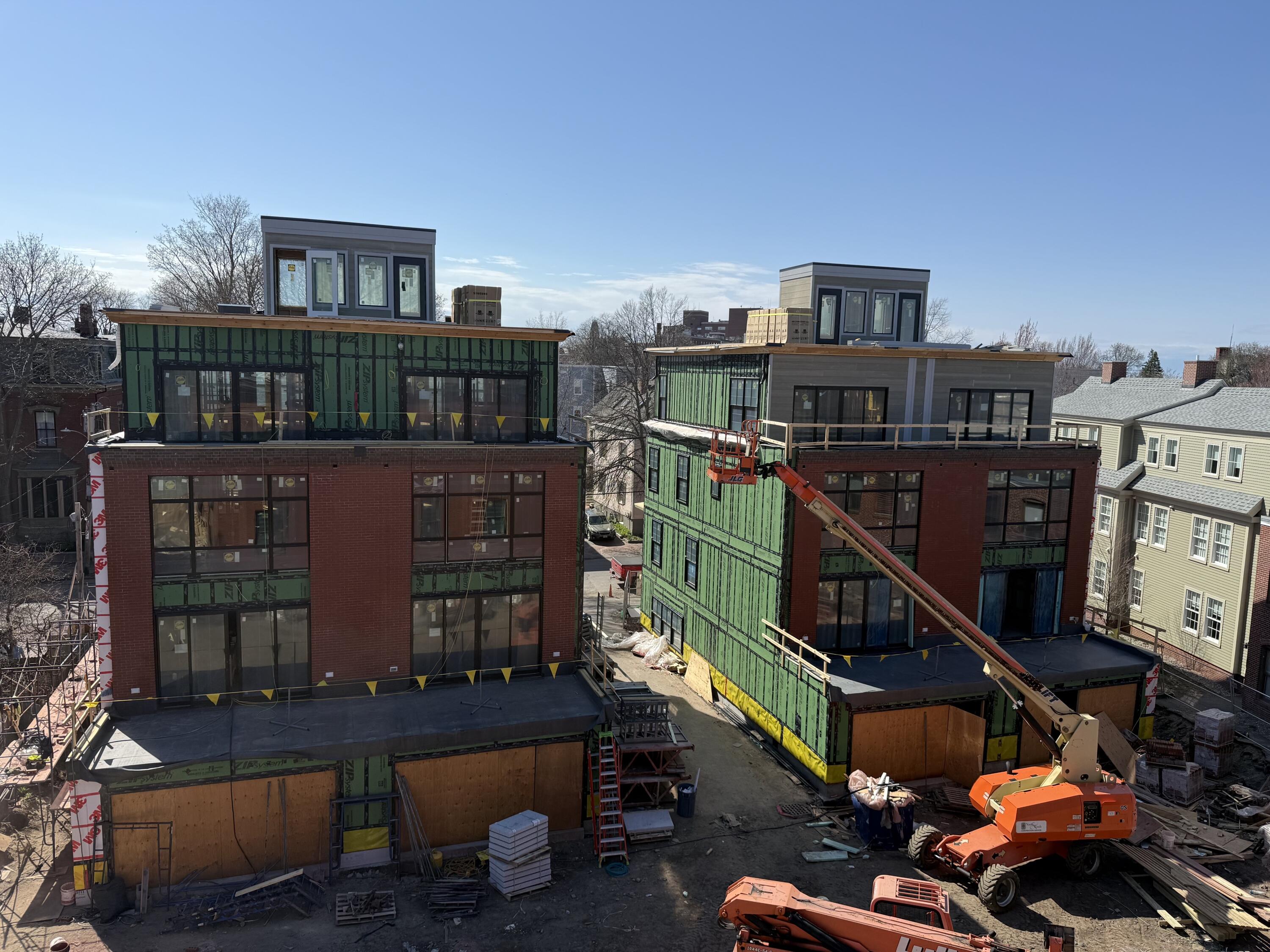 51 Carleton Street, Unit B Portland, ME 04102 - Photo 6 of 11 IMG_2637