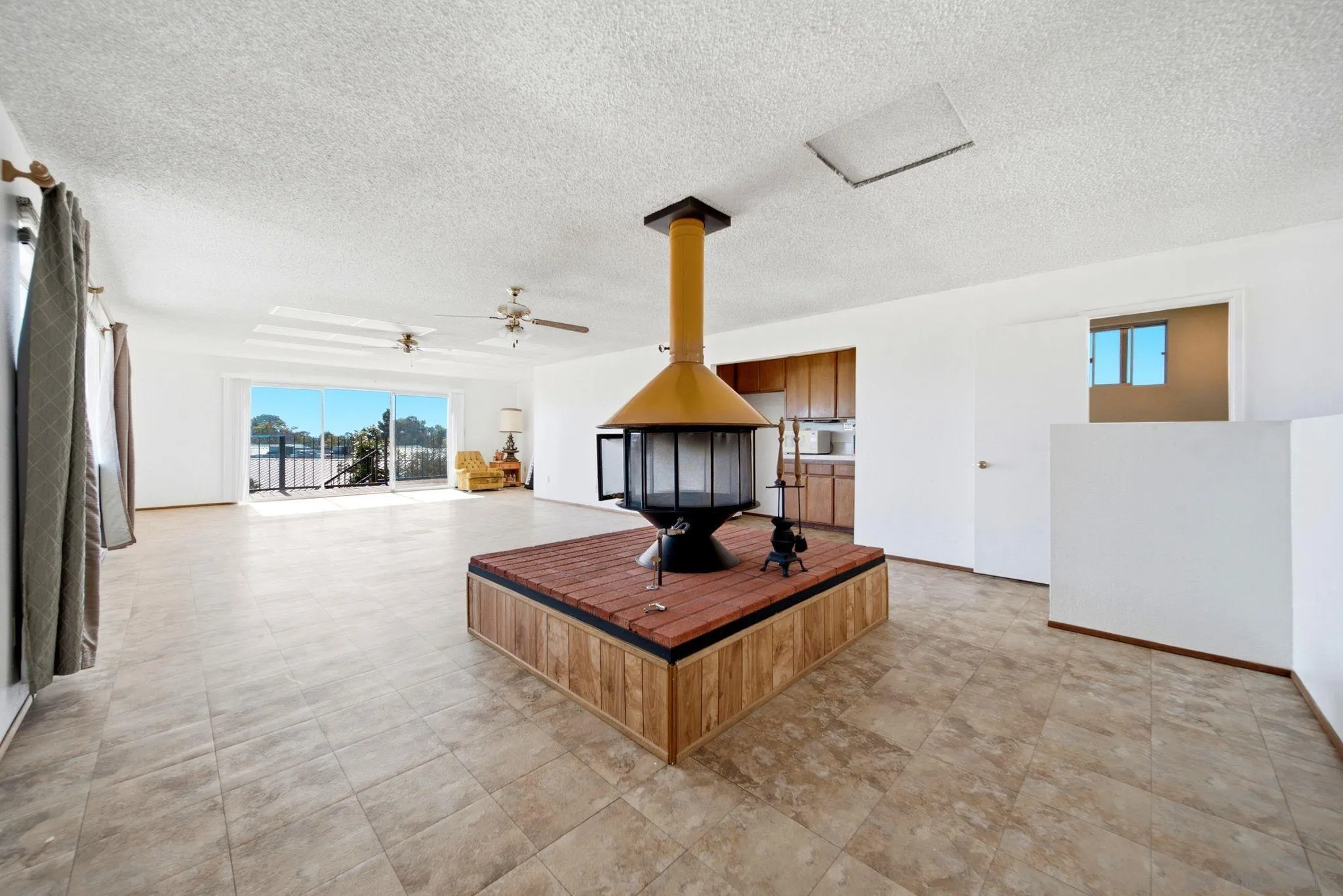 932 Regal Road Encinitas, CA 92024 - Photo 18 of 44