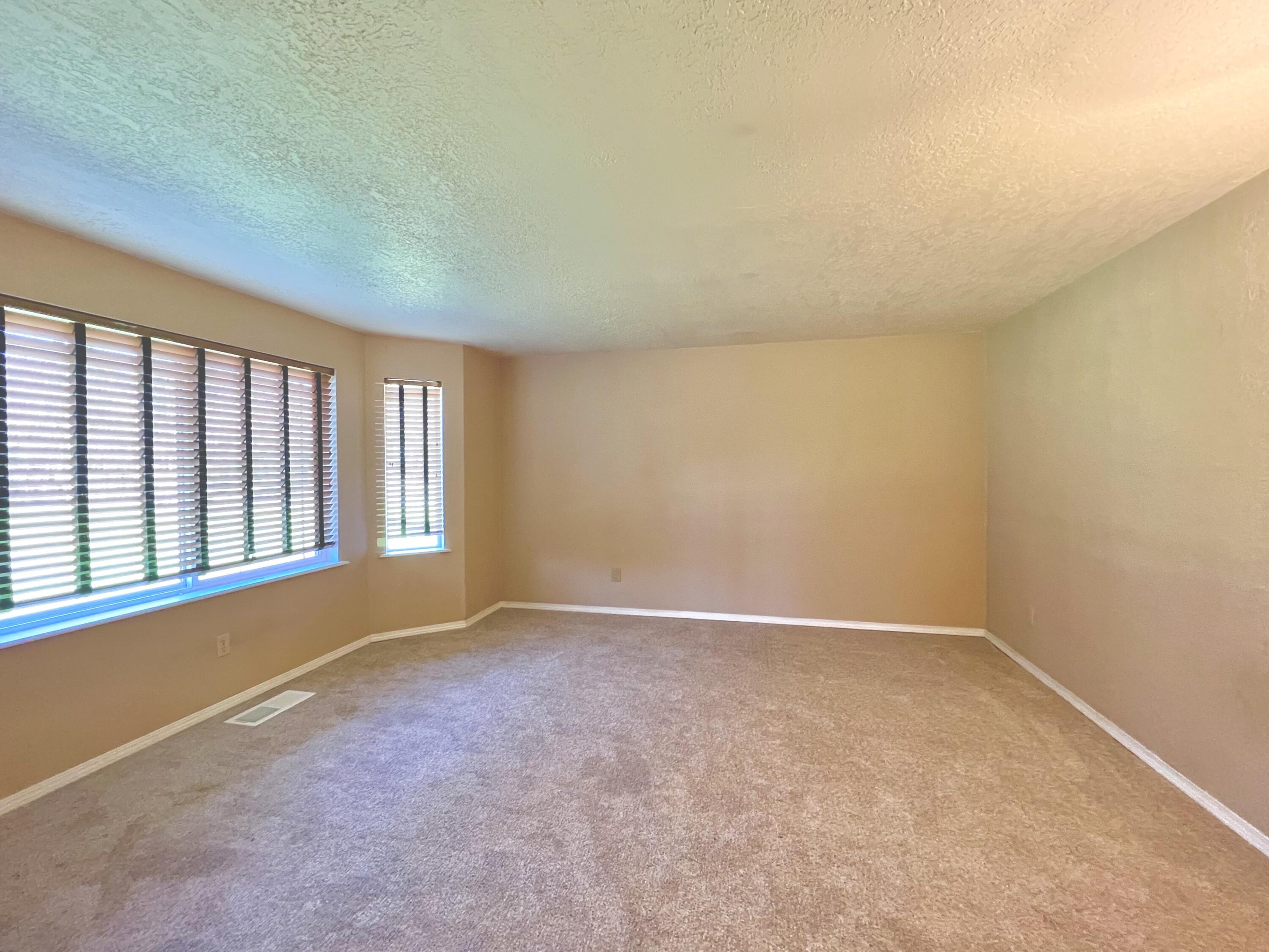 5525 Tunnel Loop Road Grants Pass, OR 97526 - Photo 43 of 65 35. Bonus Room