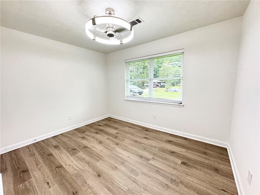 1775 Highpoint Road Snellville, GA 30078 - Photo 13 of 16