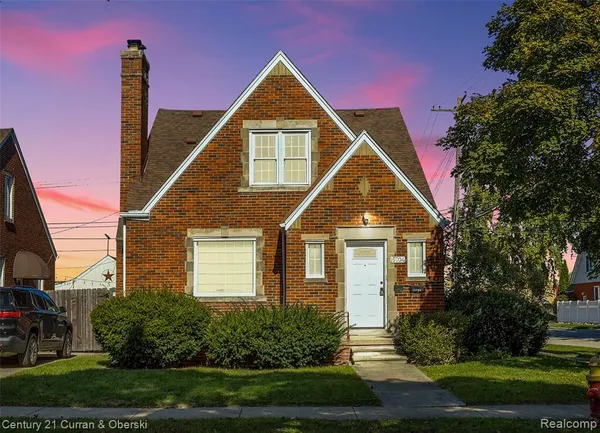 $1,050 | 15704 Cleveland Avenue, Allen Park, MI 48101