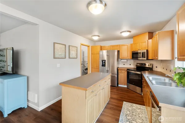 $559,950 | 28128 239th Place Southeast, Maple Valley, WA 98038