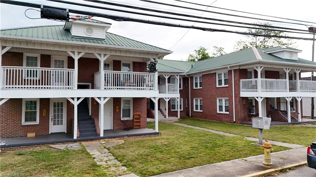1007 South Main Street Mount Airy, NC 27030 - Photo 14 of 16