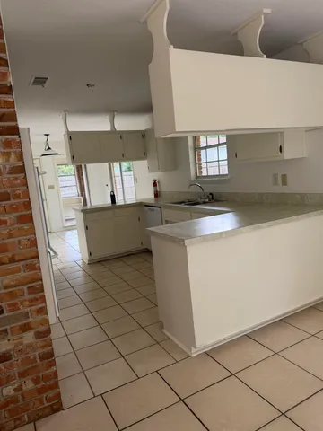 $319,000 | 1932 Shady Oaks Drive, Tallahassee, FL 32303