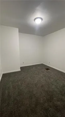 $1,250 | 424 West 7th Avenue, Unit 2, Tarentum, PA 15084