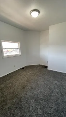 $1,250 | 424 West 7th Avenue, Unit 2, Tarentum, PA 15084