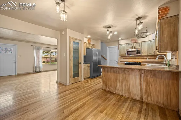 $394,900 | 25 Fordham Circle, Pueblo, CO 81005