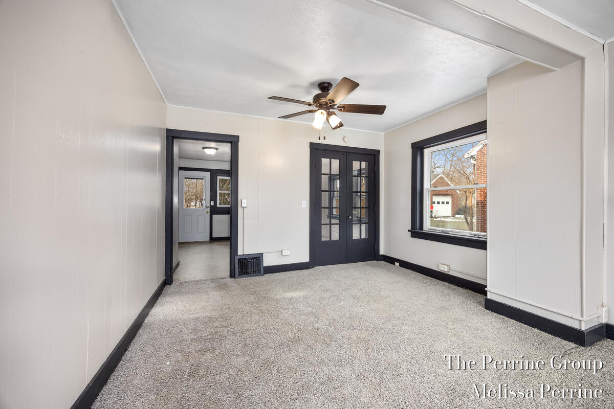 122 Brookview Street Kalamazoo, MI 49048 - Photo 5 of 19 Dining room unit 3