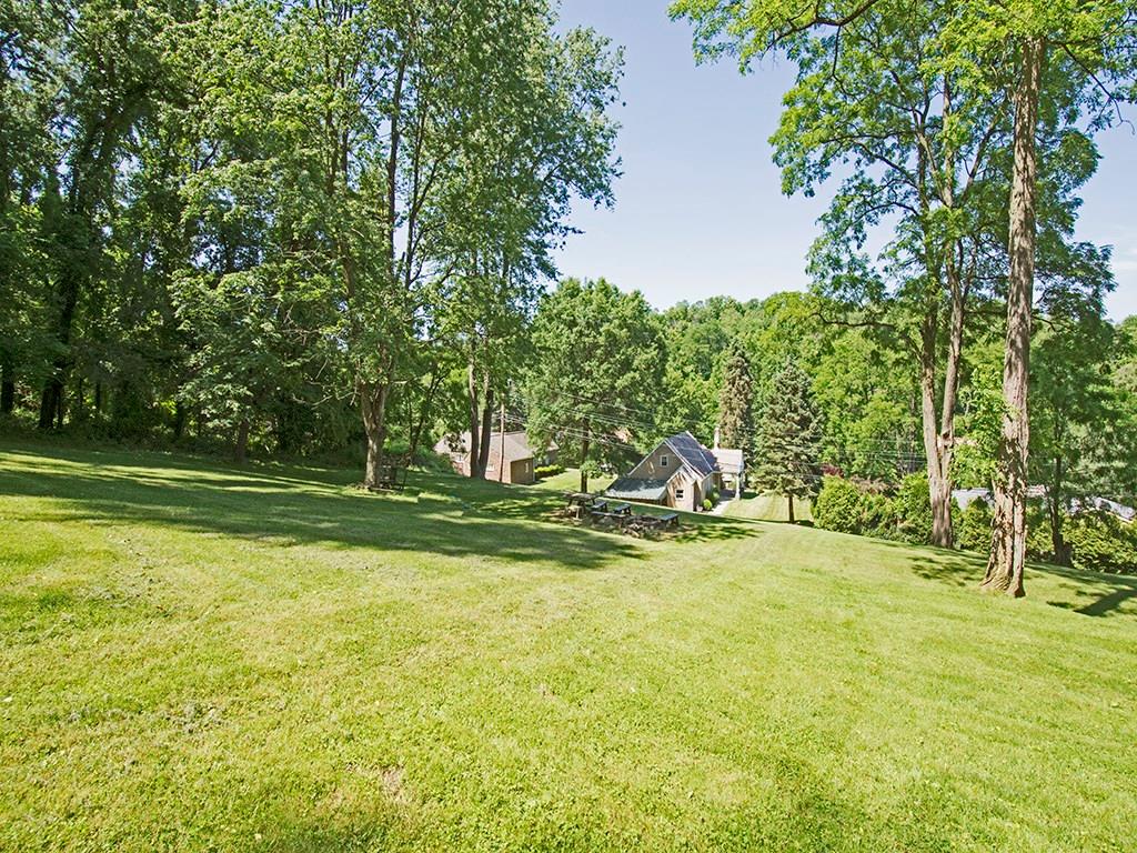 923 McNeilly Road Mt. Lebanon, PA 15226 - Photo 20 of 21 Gallery Image 20