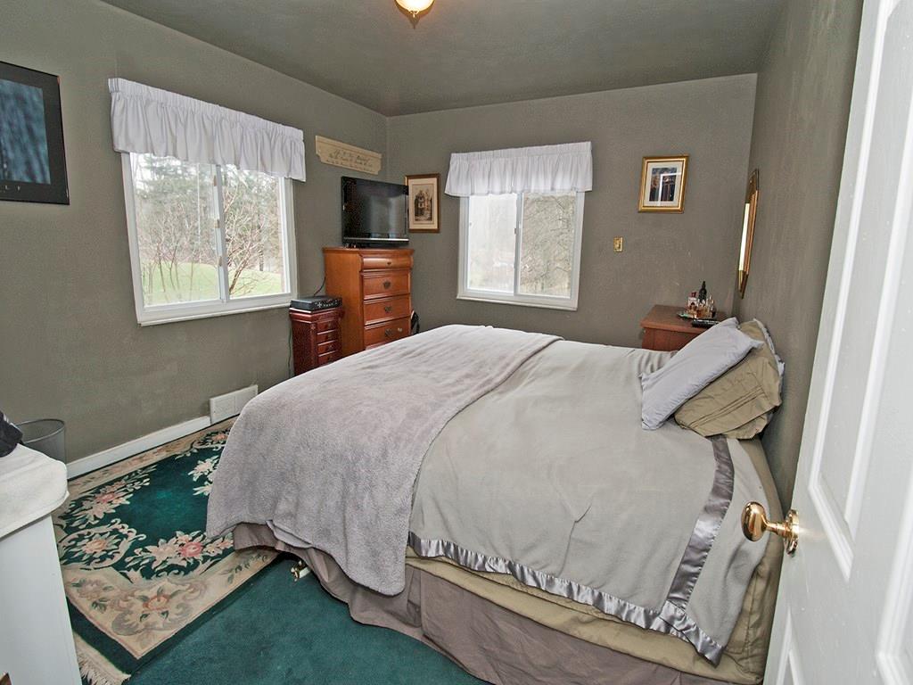 923 McNeilly Road Mt. Lebanon, PA 15226 - Photo 7 of 21 Gallery Image 7