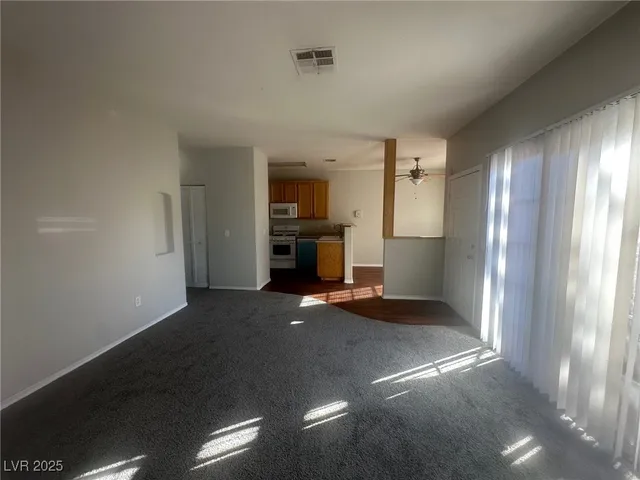 $1,530 | 4730 East Craig Road, Unit 1073, Las Vegas, NV 89115