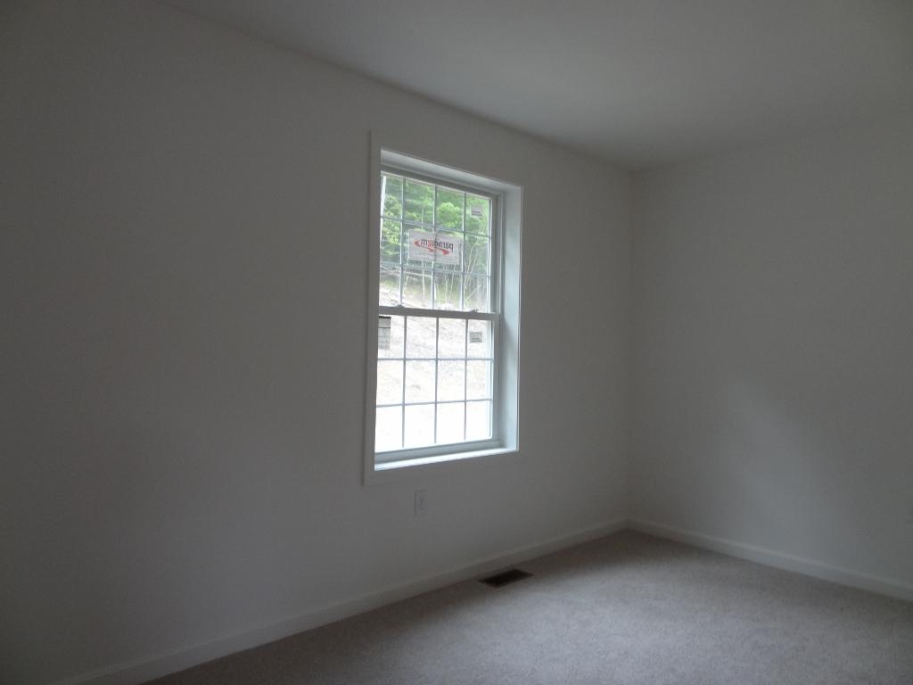 72 Falcon Ridge Road, Unit 43 Milford, NH 03055 - Photo 11 of 16
