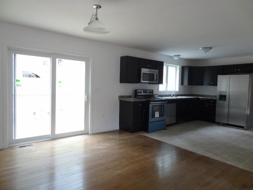 72 Falcon Ridge Road, Unit 43 Milford, NH 03055 - Photo 3 of 16
