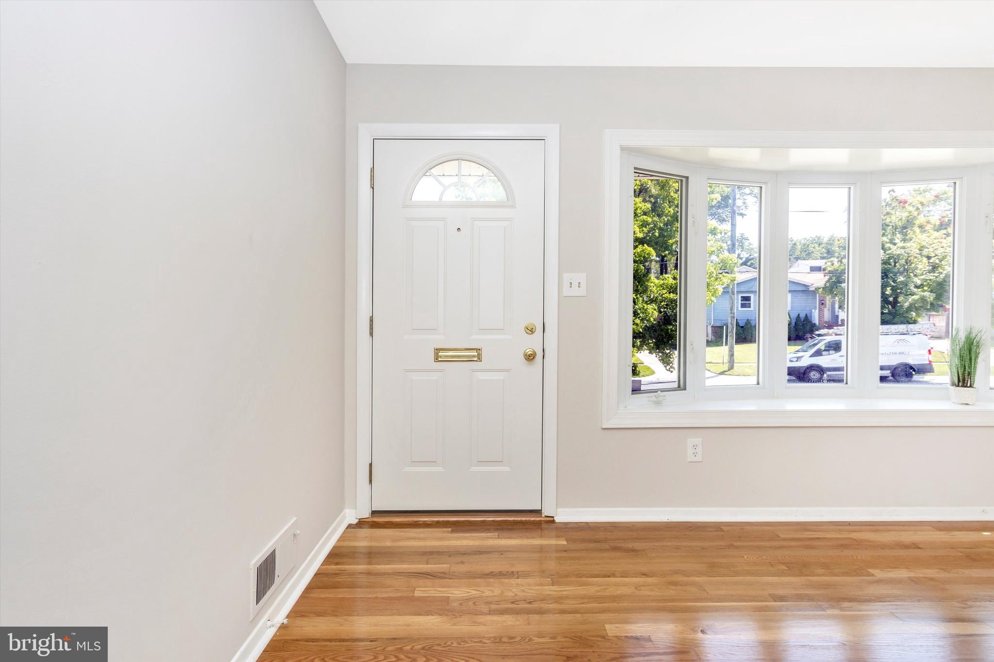 2618 Cory Terrace Silver Spring, MD 20902 - Photo 6 of 57 Gallery Image 6