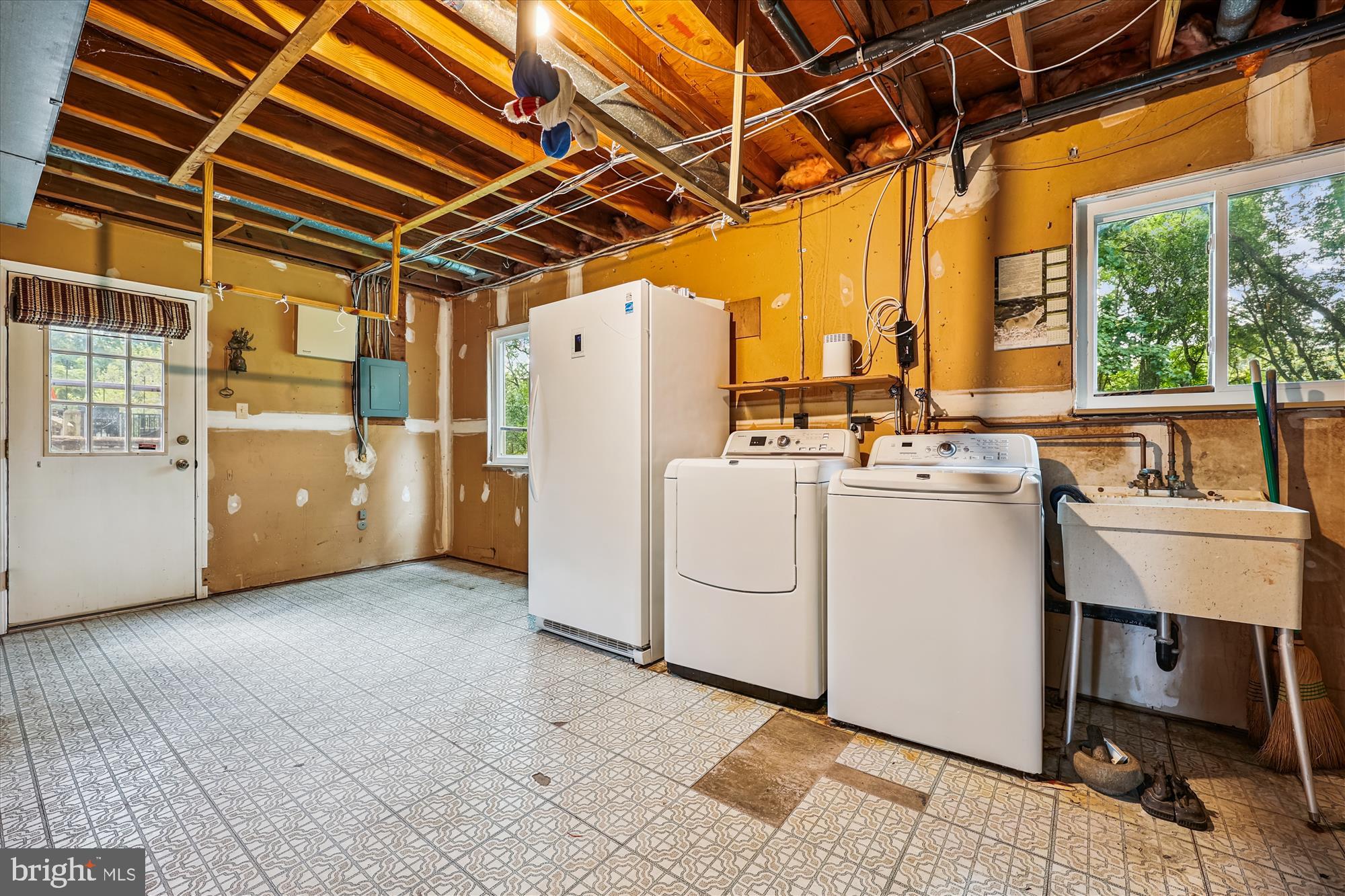 14921 Joshua Tree Road Gaithersburg, MD 20878 - Photo 24 of 30 Utility Room