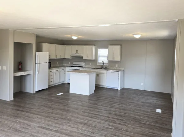 $97,000 | 26 Traveler Drive Northwest, Sparta, MI 49345