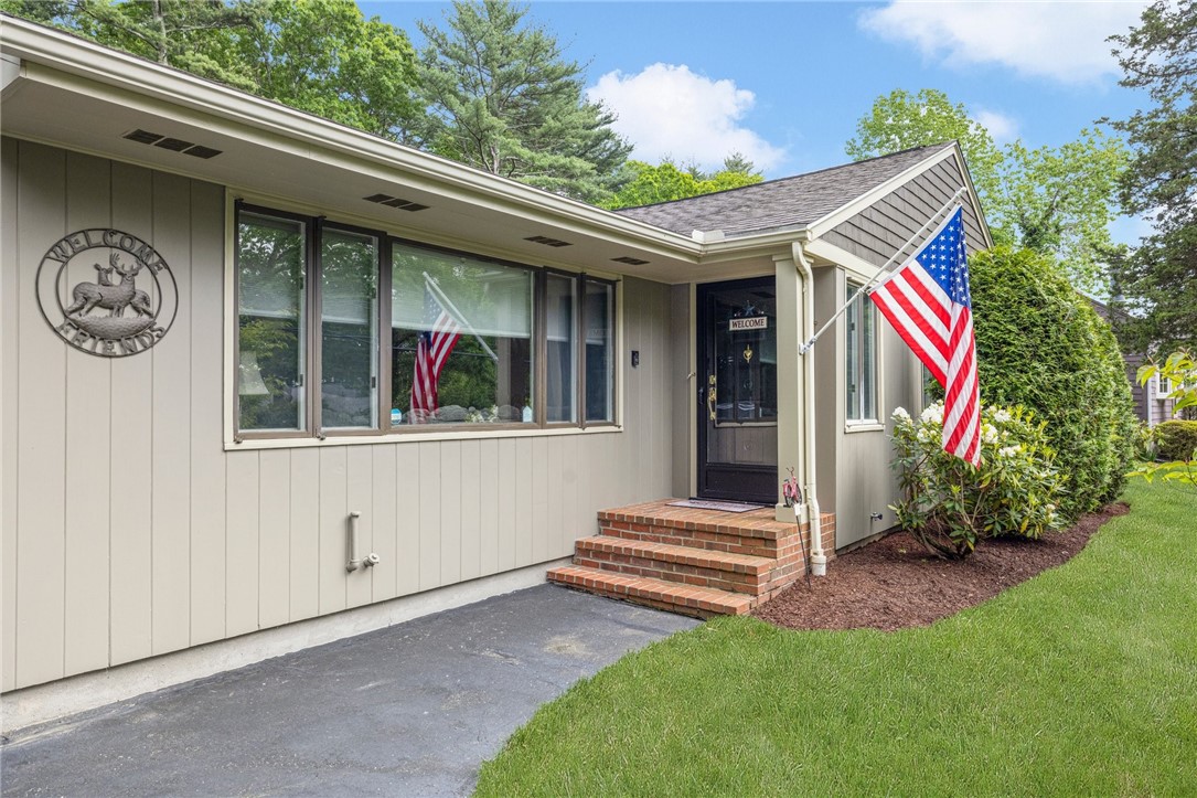 236 Phillips Hill Road Coventry, RI 02816 - Photo 4 of 42