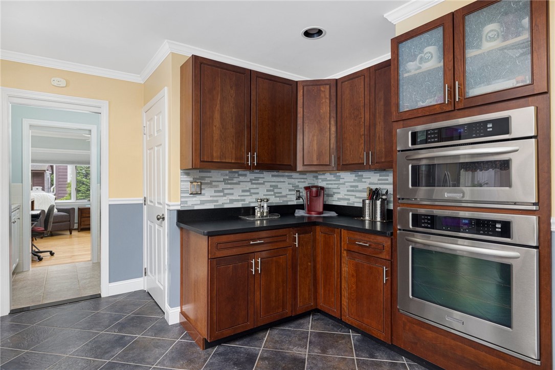 236 Phillips Hill Road Coventry, RI 02816 - Photo 7 of 42