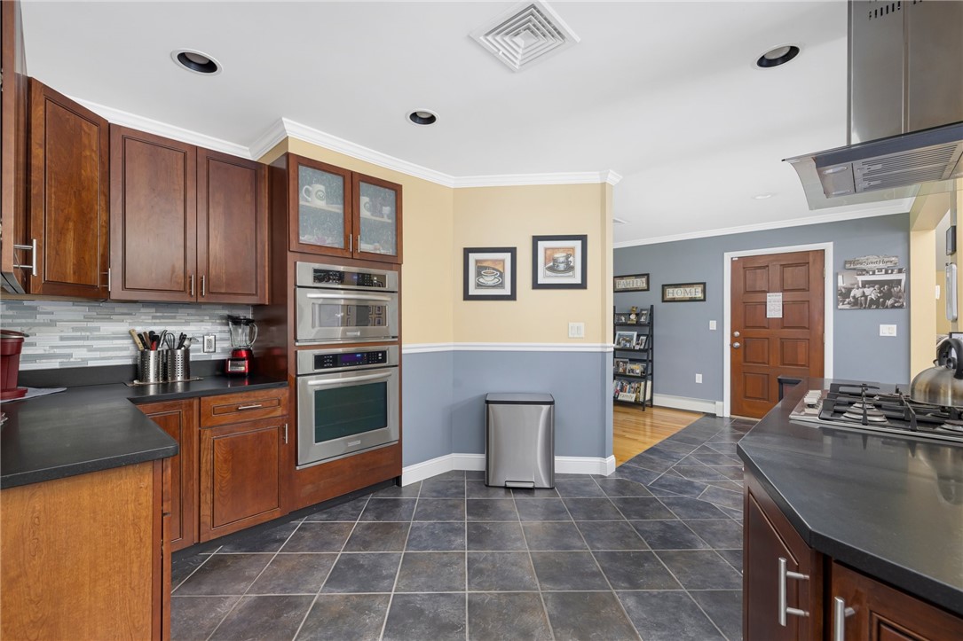236 Phillips Hill Road Coventry, RI 02816 - Photo 8 of 42