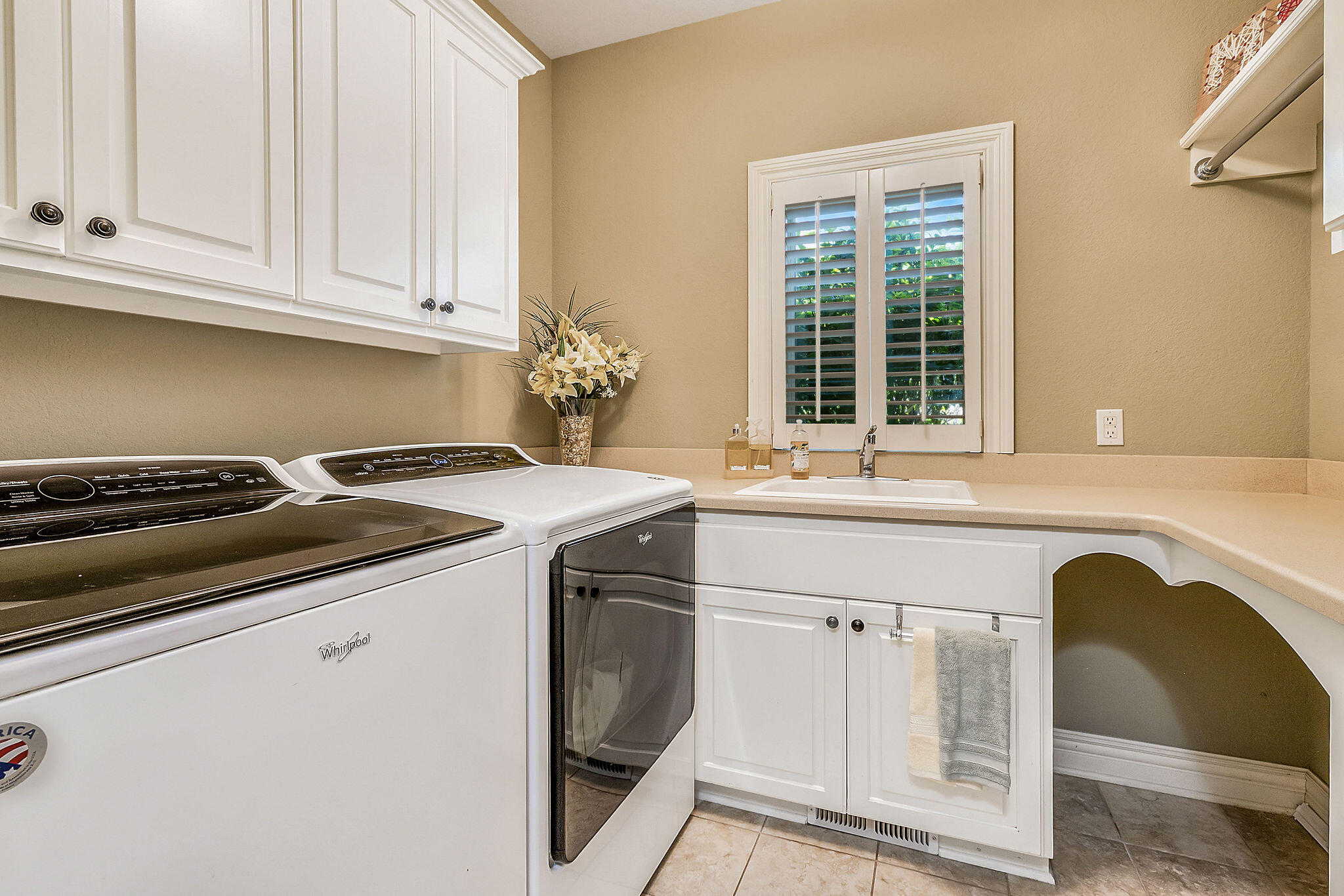 1260 4 Winds Way Hartland, WI 53029 - Photo 41 of 79 Spacious Laundry Room