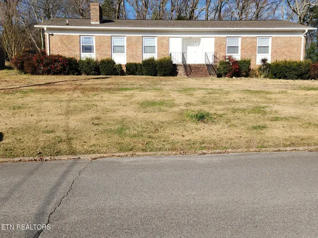 $349,900 | 1506 Ridgeway Circle, Athens, TN 37303