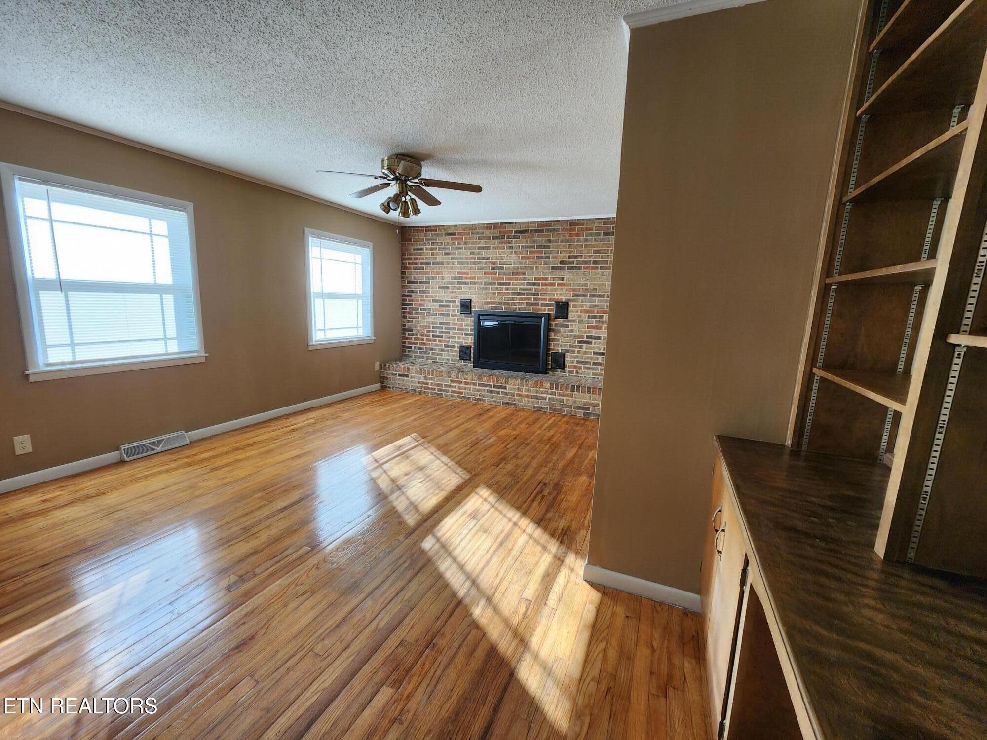 1506 Ridgeway Circle Athens, TN 37303 - Photo 7 of 25 20251210010925523409000000-o