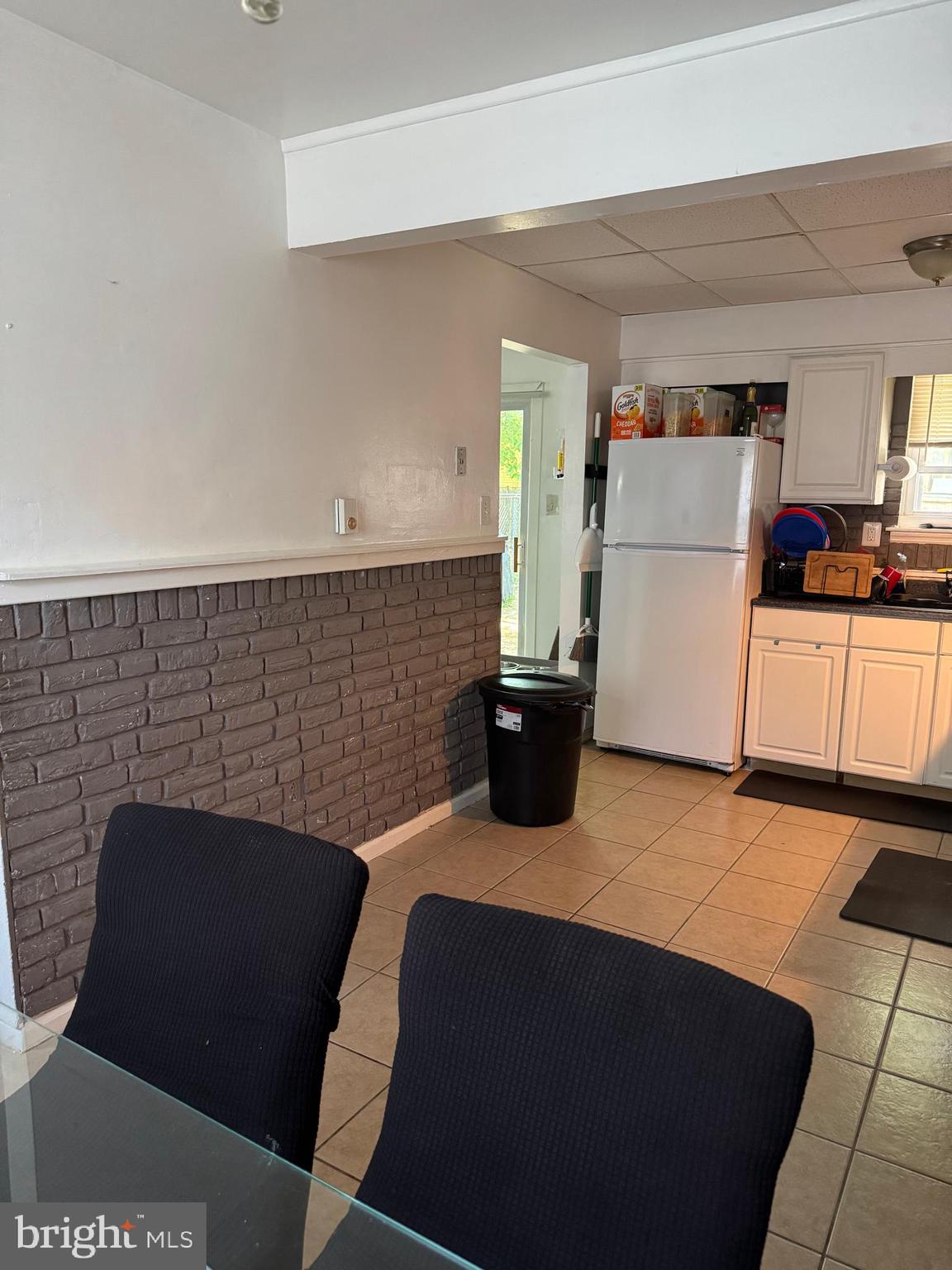 36 Edinshire Road Sicklerville, NJ 08081 - Photo 7 of 21 a living room with furniture and a rug